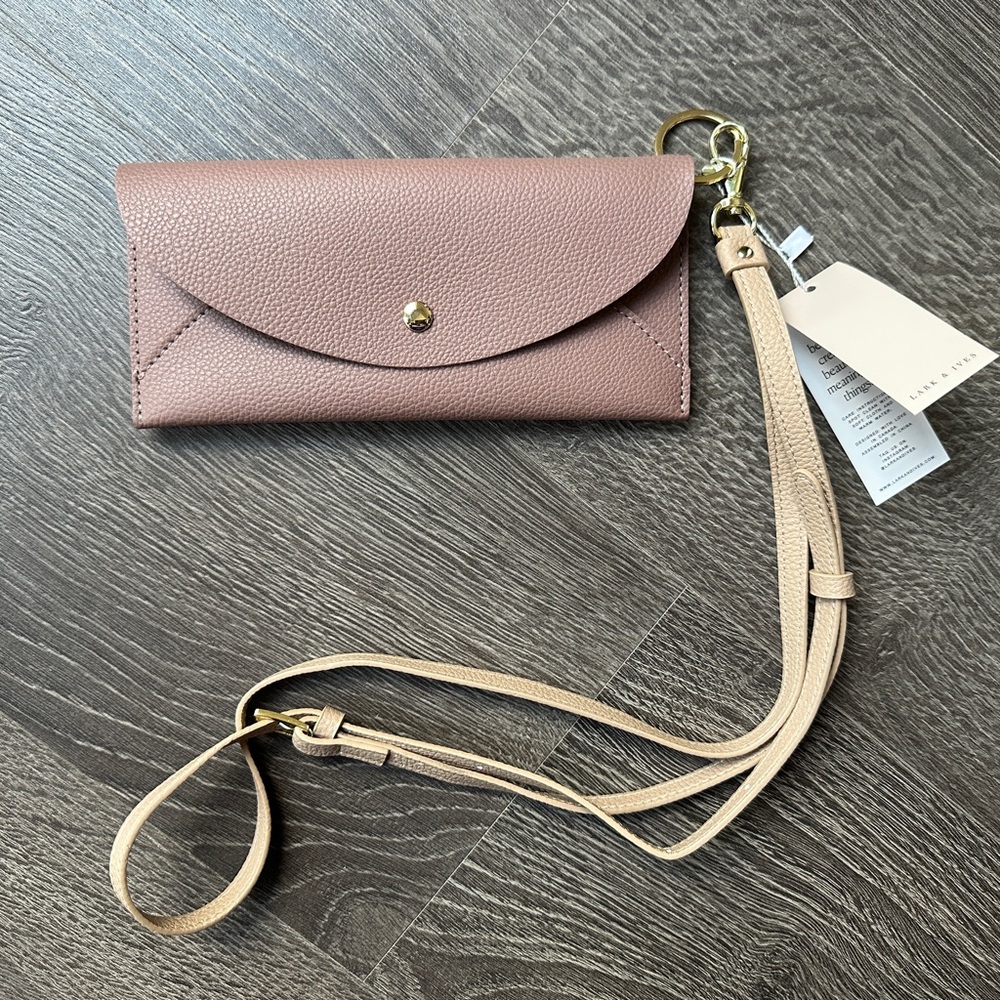 Lark and Ives Crossbody Wallet